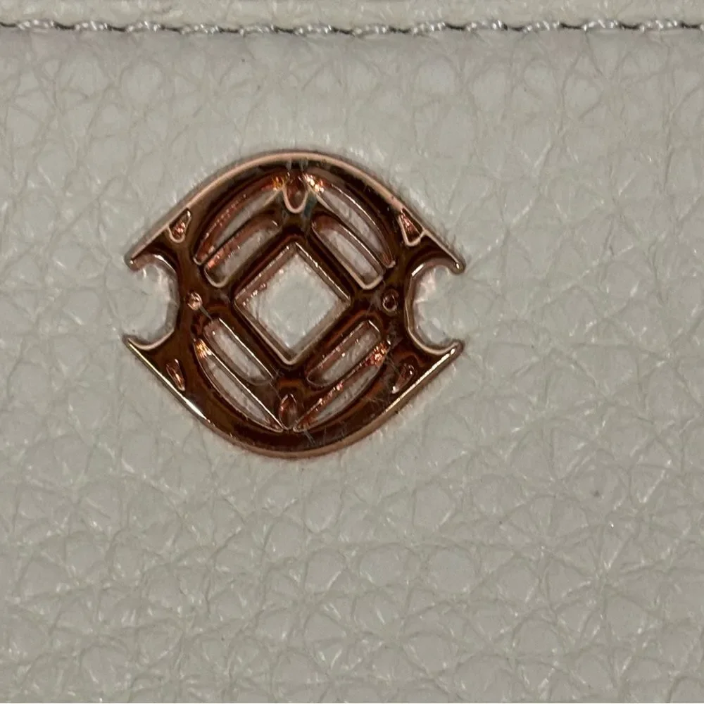 Dagne Dover zip closure